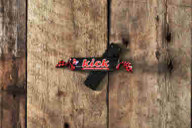 kick_3.jpg