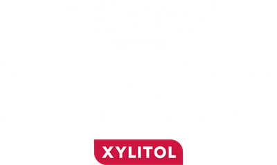 Läkerol_Dents_logo_vit_CMYK_R.eps